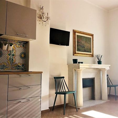 Casa Wenner 2 Apartment เนเปิลส์ ภายนอก รูปภาพ